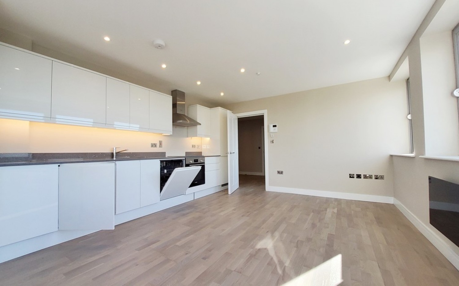 1 bedroom Flat for Letting Chartwell Plaza, Southchurch Road, Southend On Sea