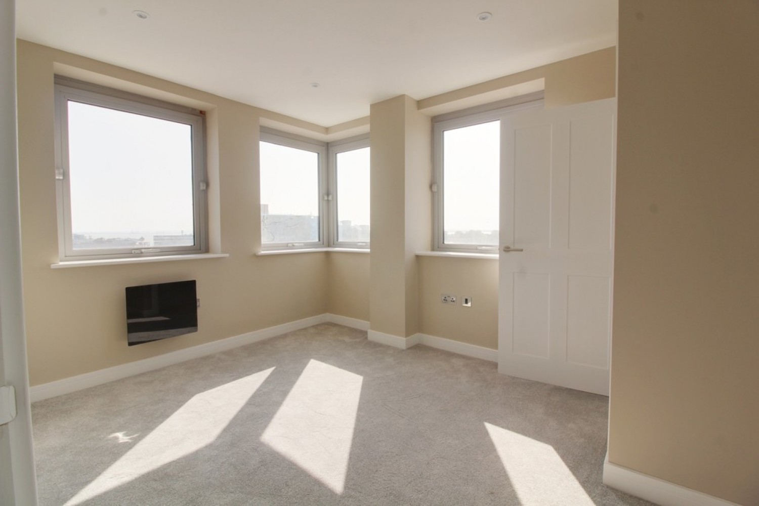 1 bedroom Flat for Letting Chartwell Plaza, Southchurch Road, Southend On Sea