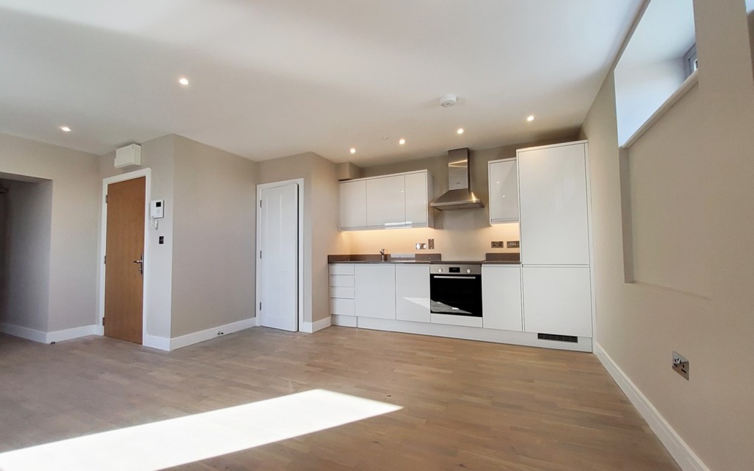 1 bedroom Flat for Letting Chartwell Plaza, Southend On Sea