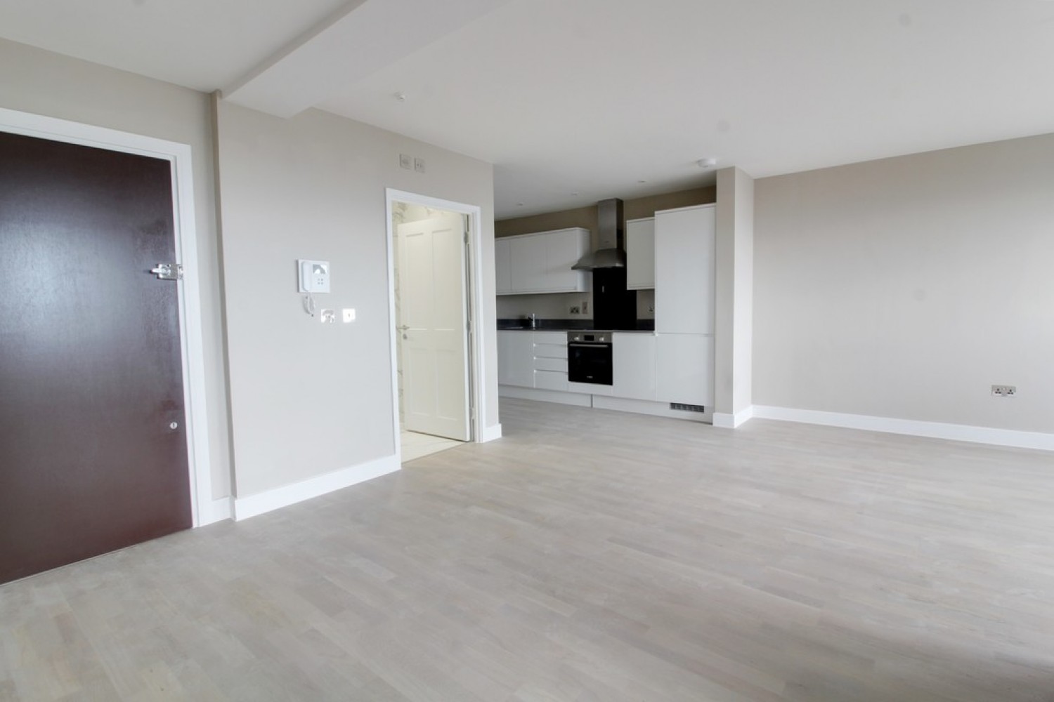 2 bedroom Flat for Letting Chartwell Plaza, Southchurch Road, Southend On Sea