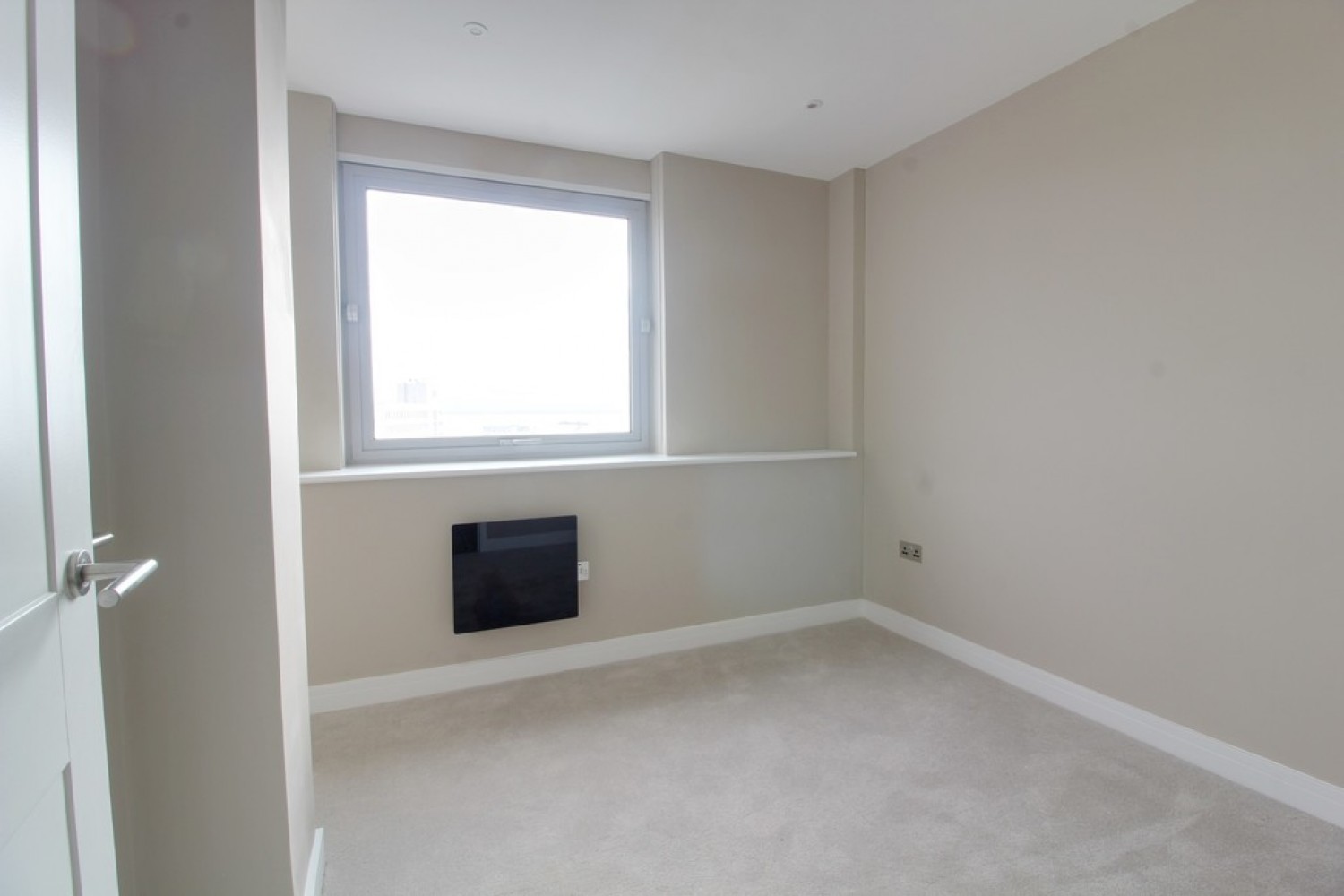 2 bedroom Flat for Letting Chartwell Plaza, Southchurch Road, Southend On Sea