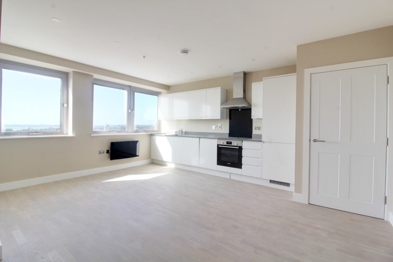2 bedroom Flat for Letting Chartwell Plaza, Southchurch Road, Southend On Sea