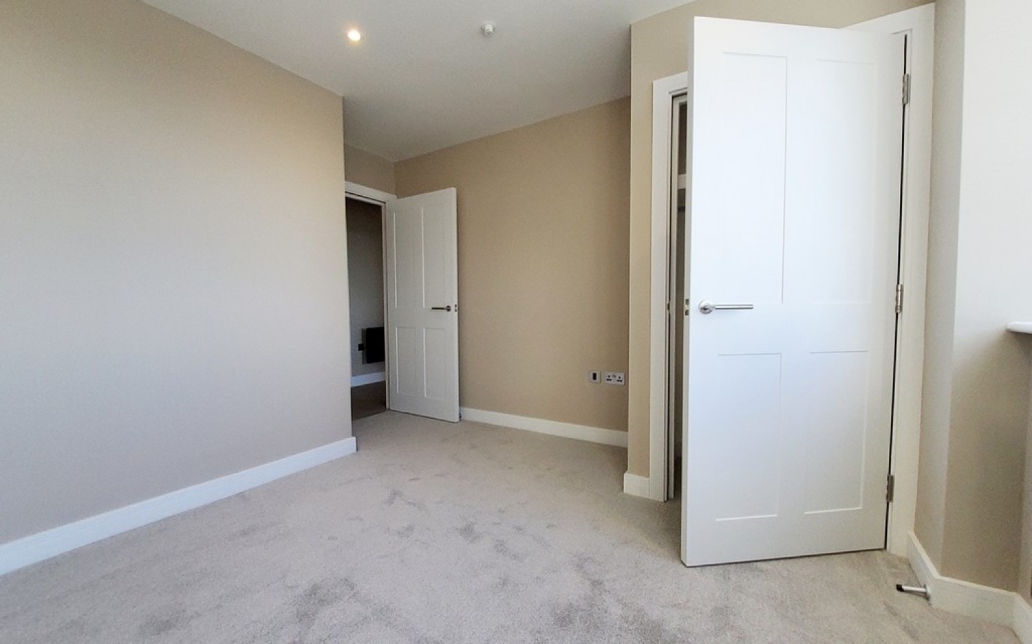 2 bedroom Flat for Letting Chartwell Plaza, Southchurch Road, Southend On Sea