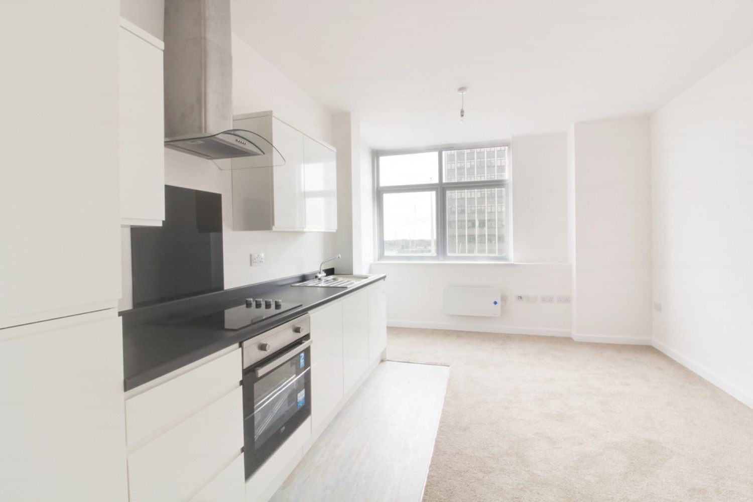 2 bedroom Flat for Sale The Pinnacle , Southend-On-Sea