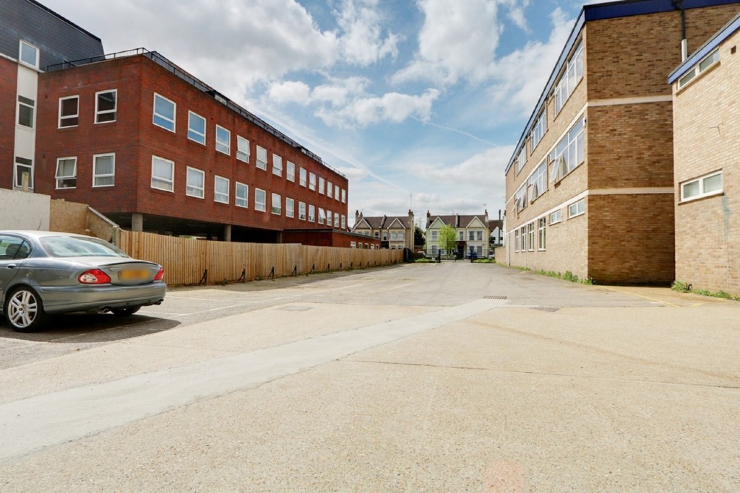 2 bedroom Flat for Sale The Pinnacle , Southend-On-Sea