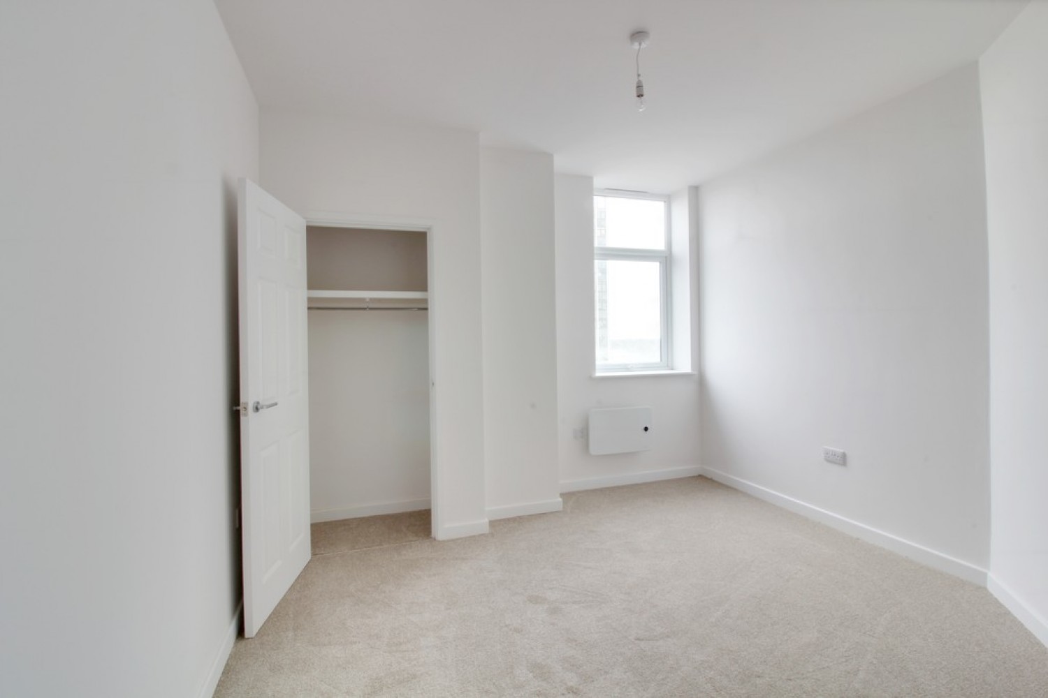 2 bedroom Flat for Sale The Pinnacle , Southend-On-Sea