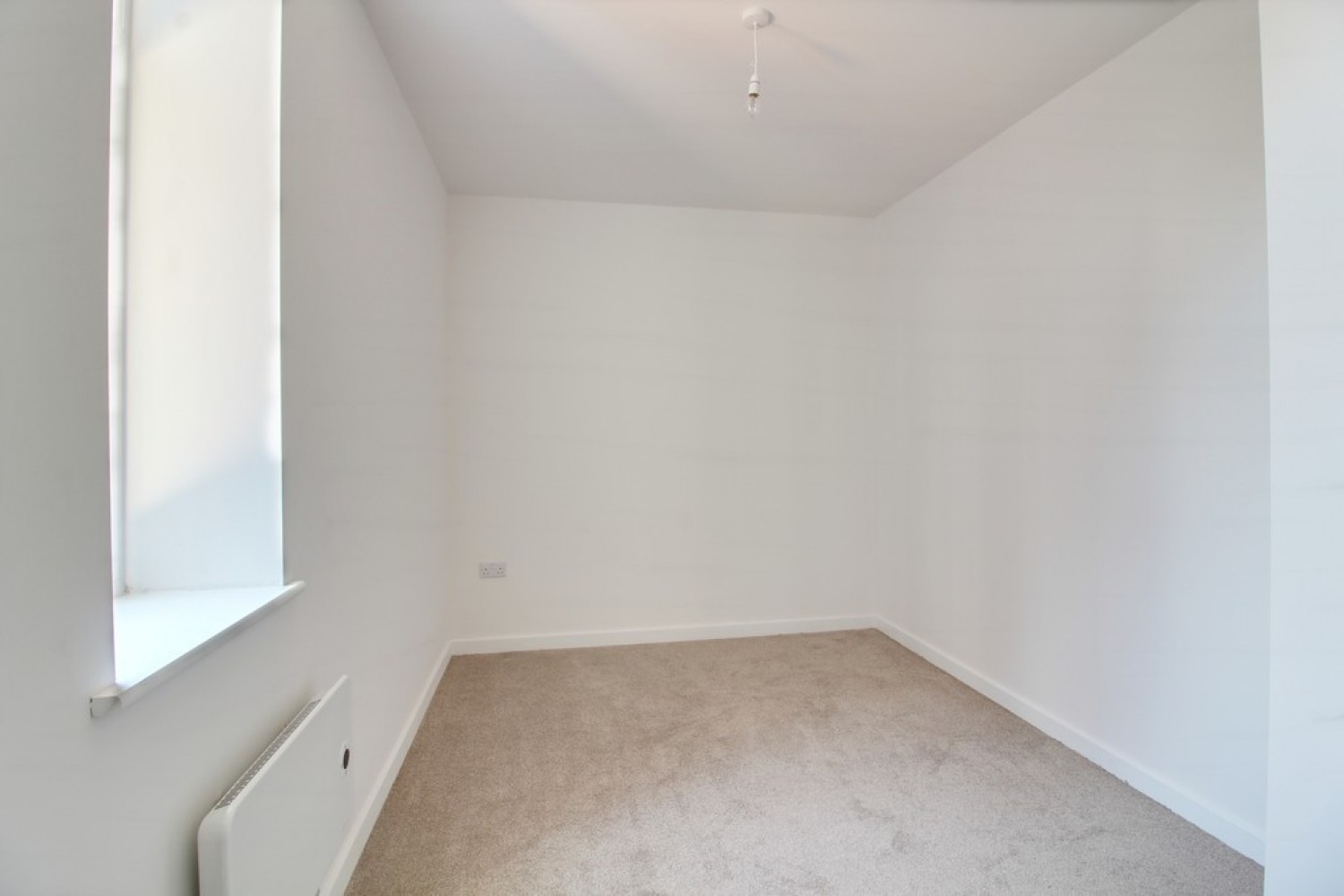 2 bedroom Flat for Letting The Pinnacle, Southend On Sea