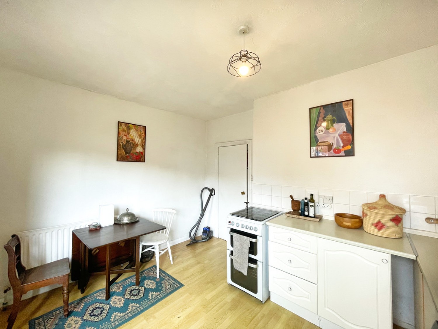 2 bedroom Flat for Letting Marine Avenue, Westcliff On Sea