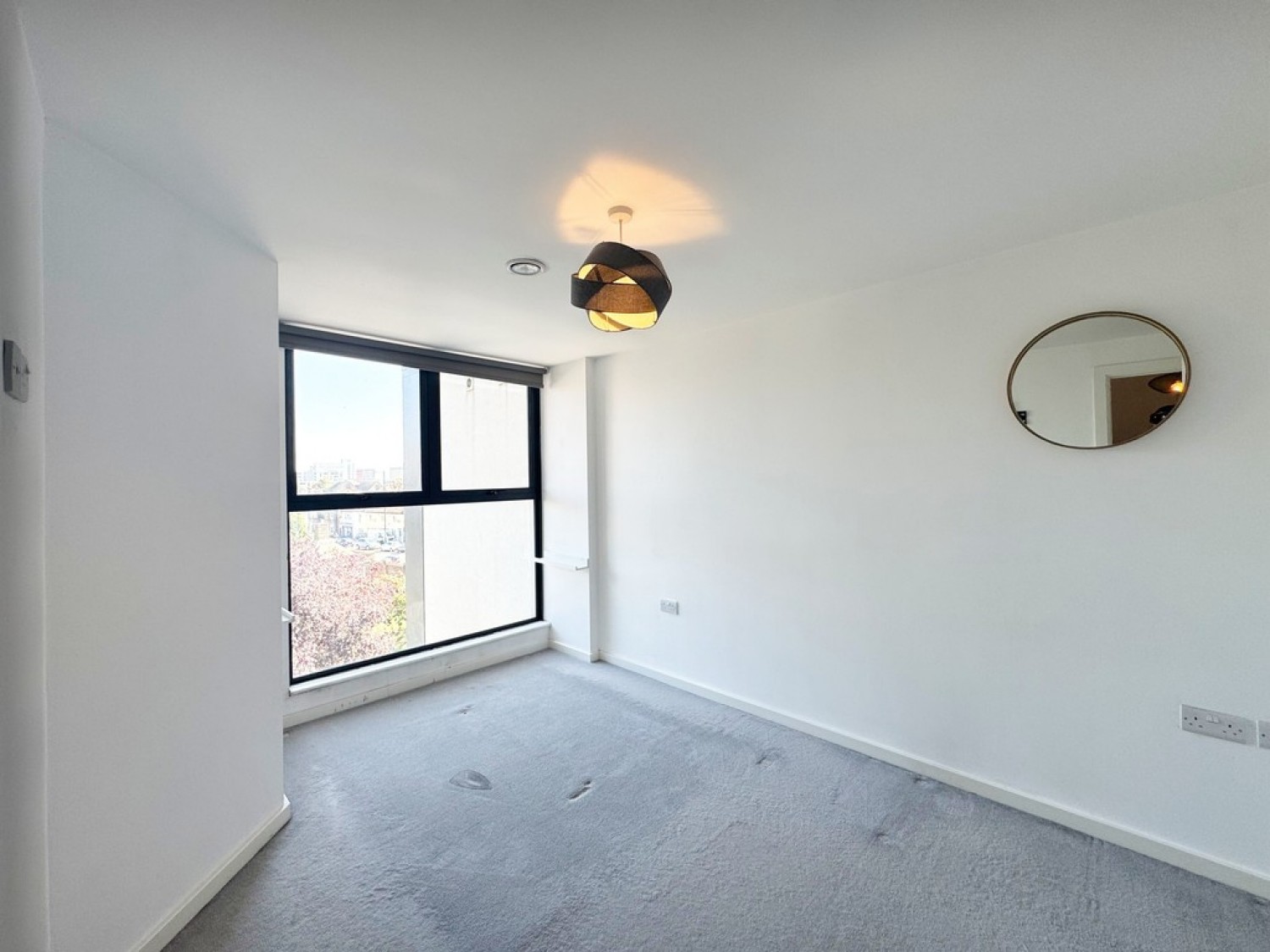 2 bedroom Flat for Letting The Tide, London Road, Southend