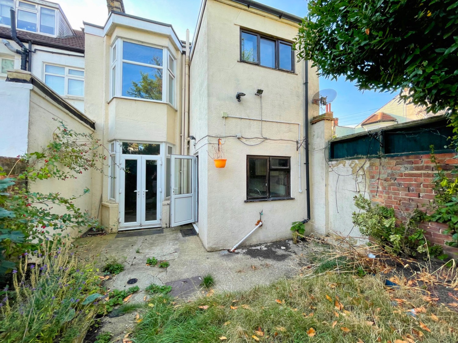 Oakleigh Park Drive , Southend On Sea