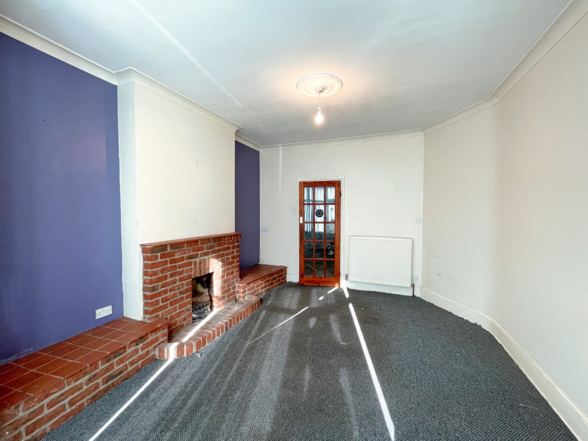 Oakleigh Park Drive , Southend On Sea