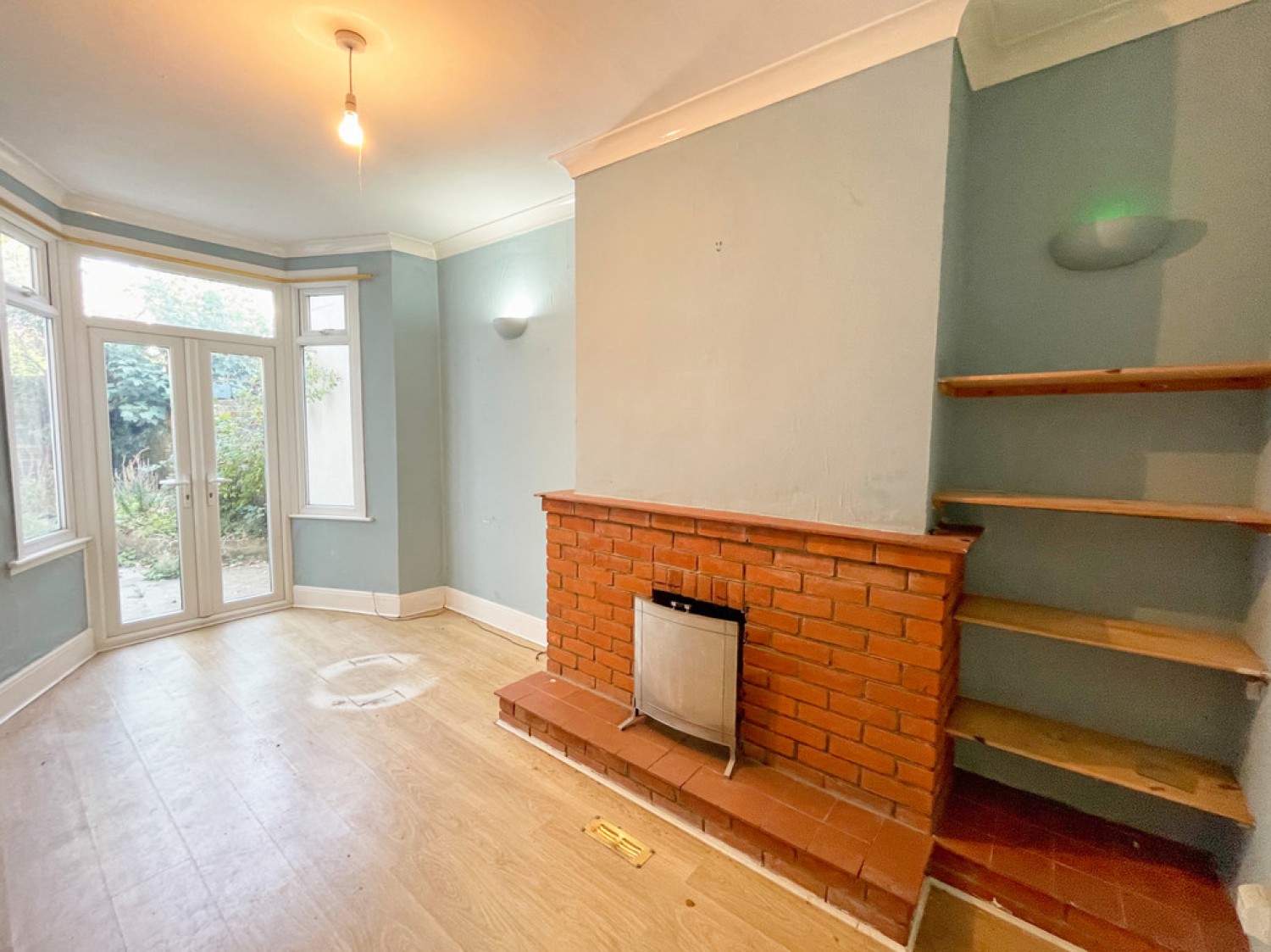 Oakleigh Park Drive , Southend On Sea