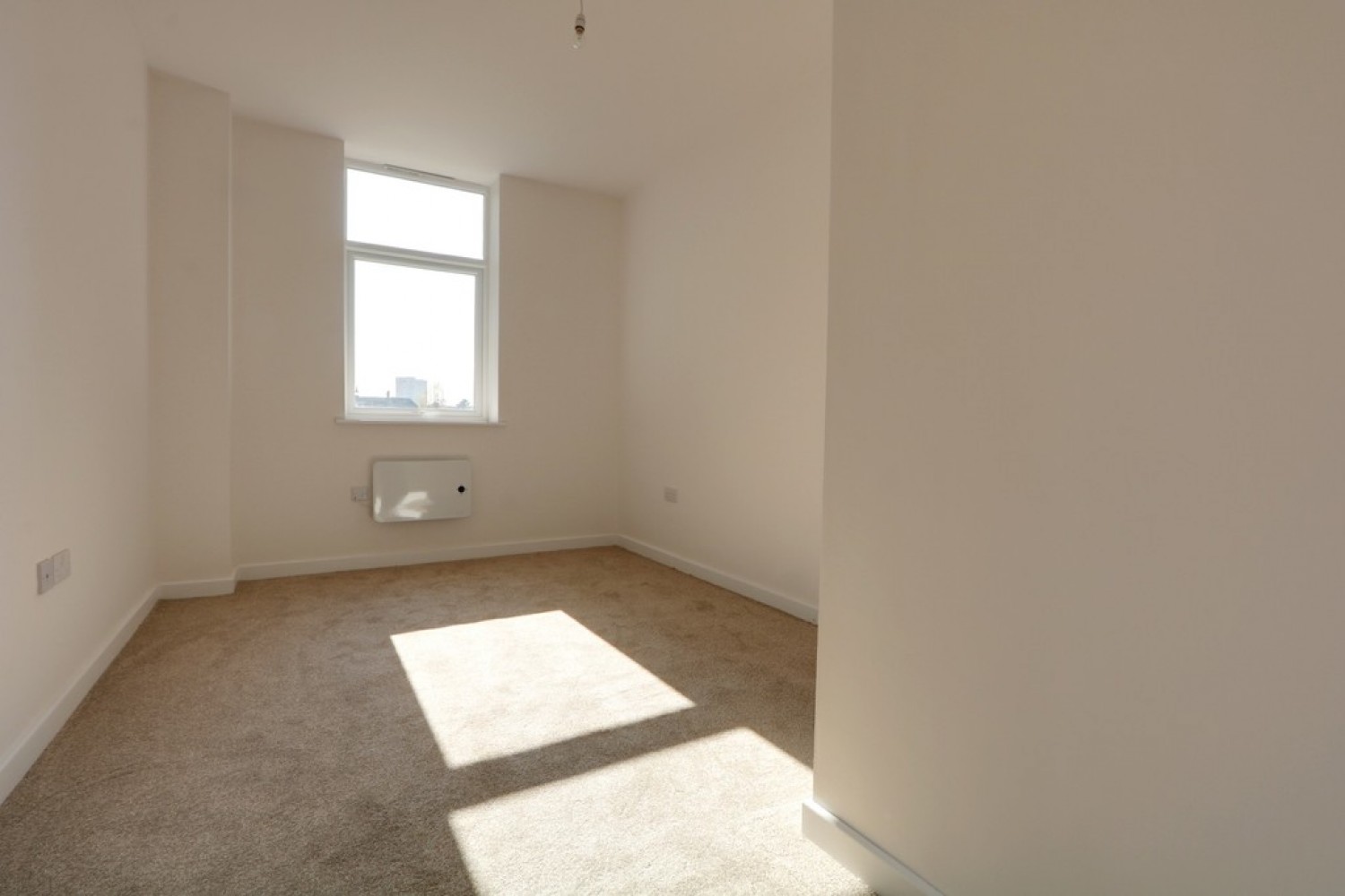 2 bedroom Flat for Letting The Pinnacle, Southend On Sea