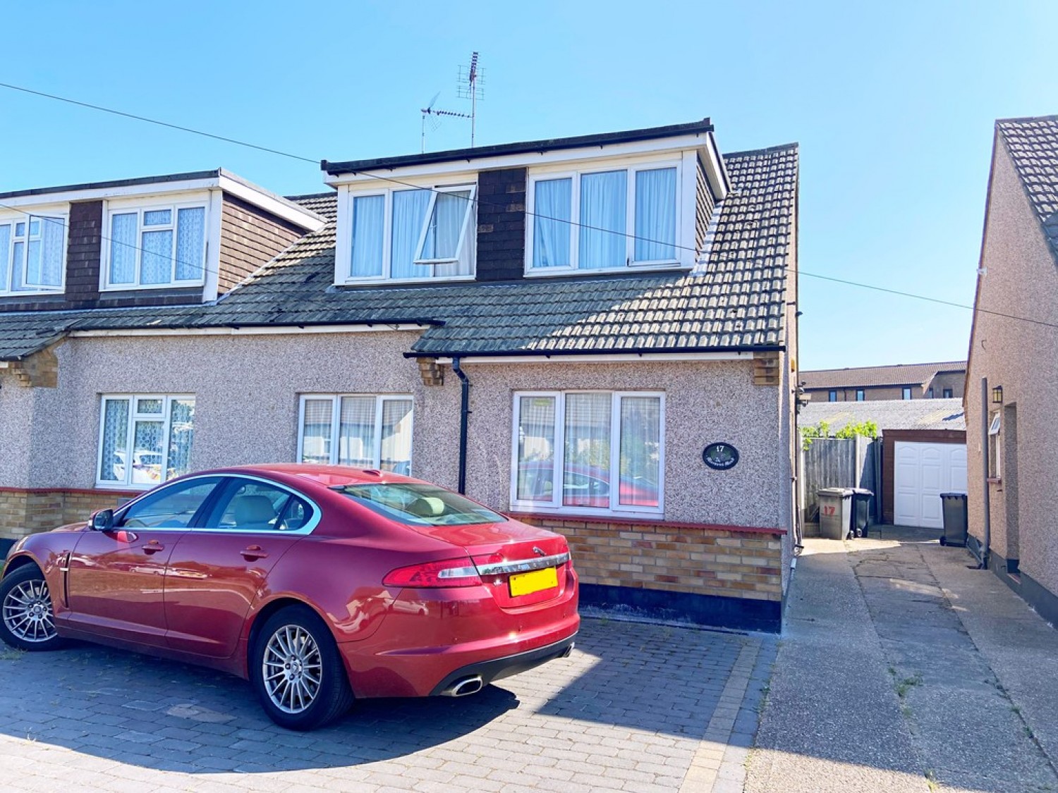 2 bedroom House in Meesons Mead, Rochford