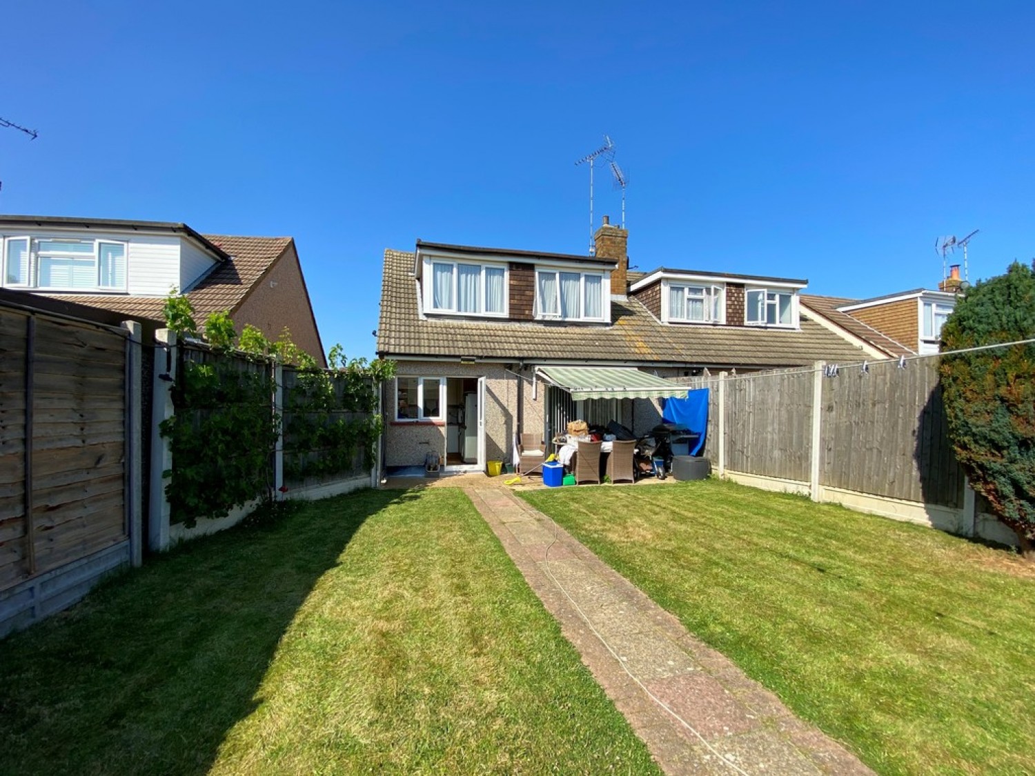 2 bedroom House in Meesons Mead, Rochford