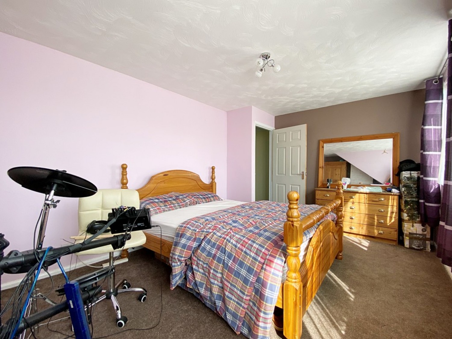 2 bedroom House in Meesons Mead, Rochford