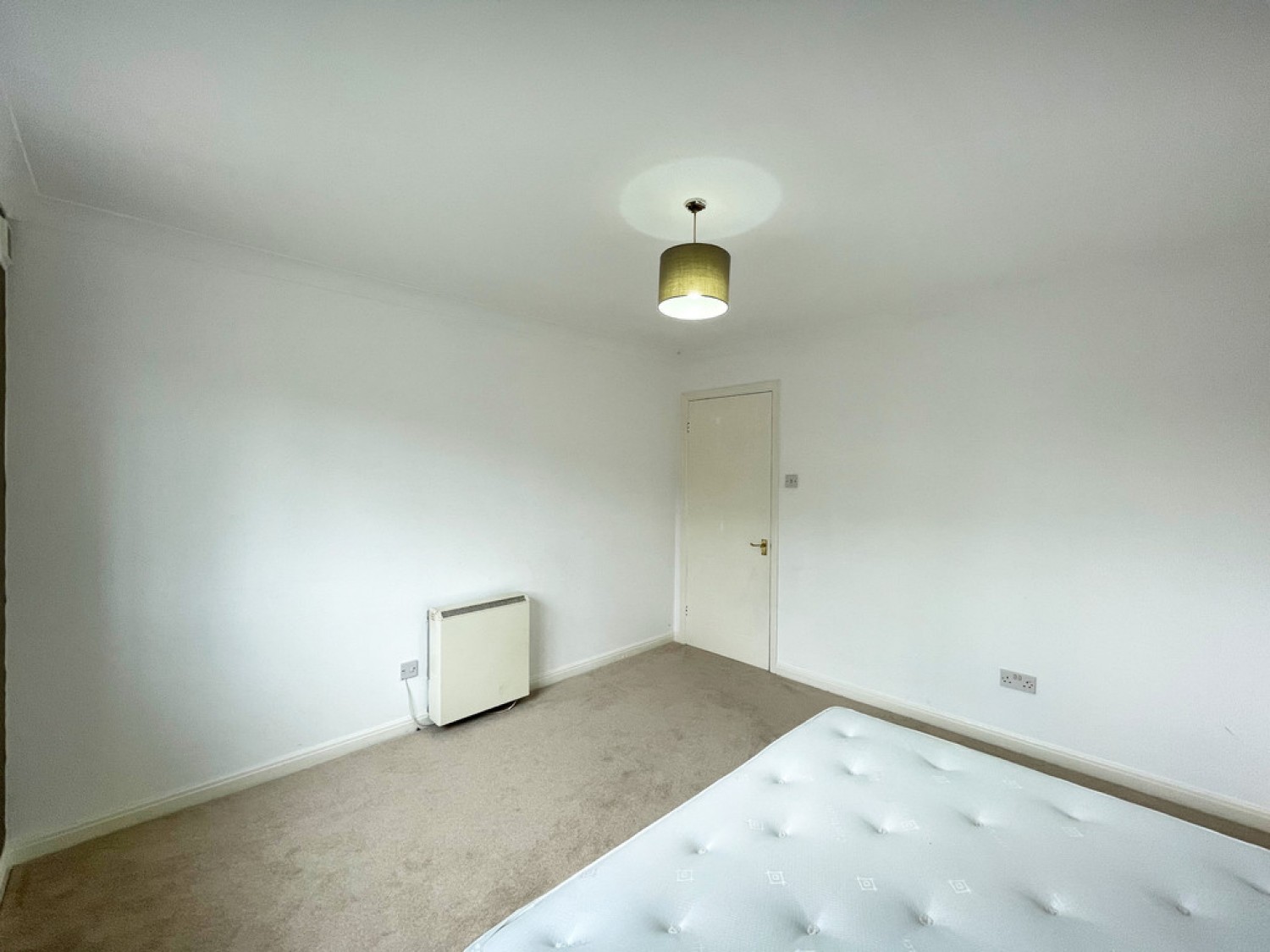 Brayfield Court, 126 - 128 Eastwood Road North