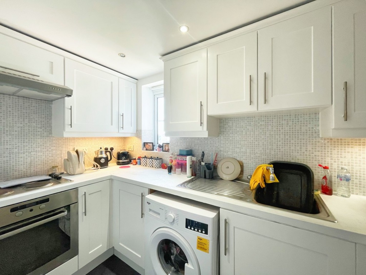 2 bedroom Flat in Collier Way, Southend On Sea