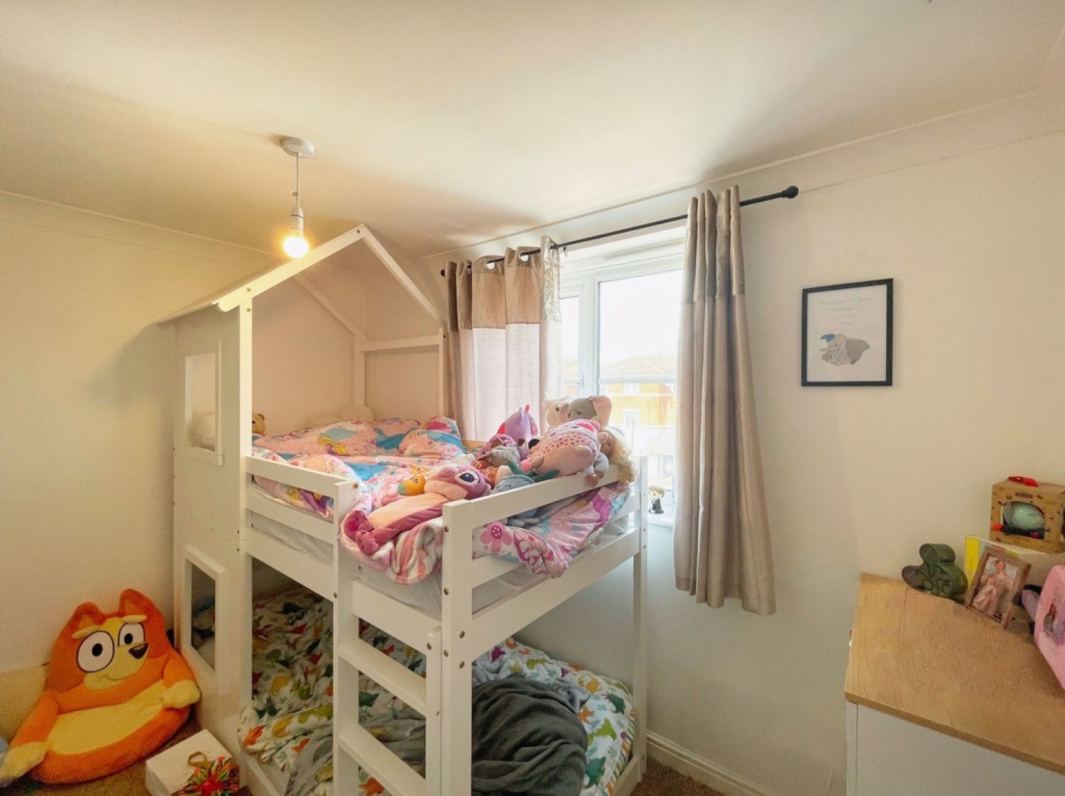 2 bedroom Flat in Collier Way, Southend On Sea