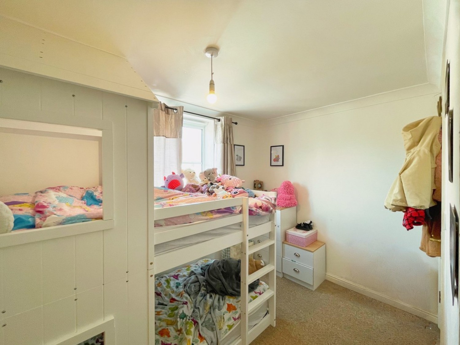 2 bedroom Flat in Collier Way, Southend On Sea