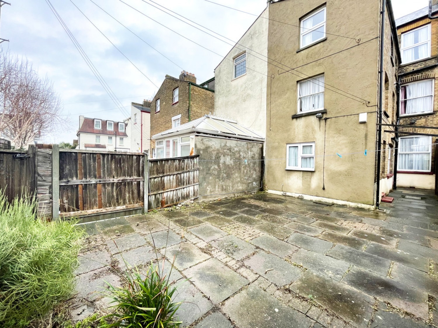 2 bedroom Flat for Sale Wilson Road , Southend On Sea