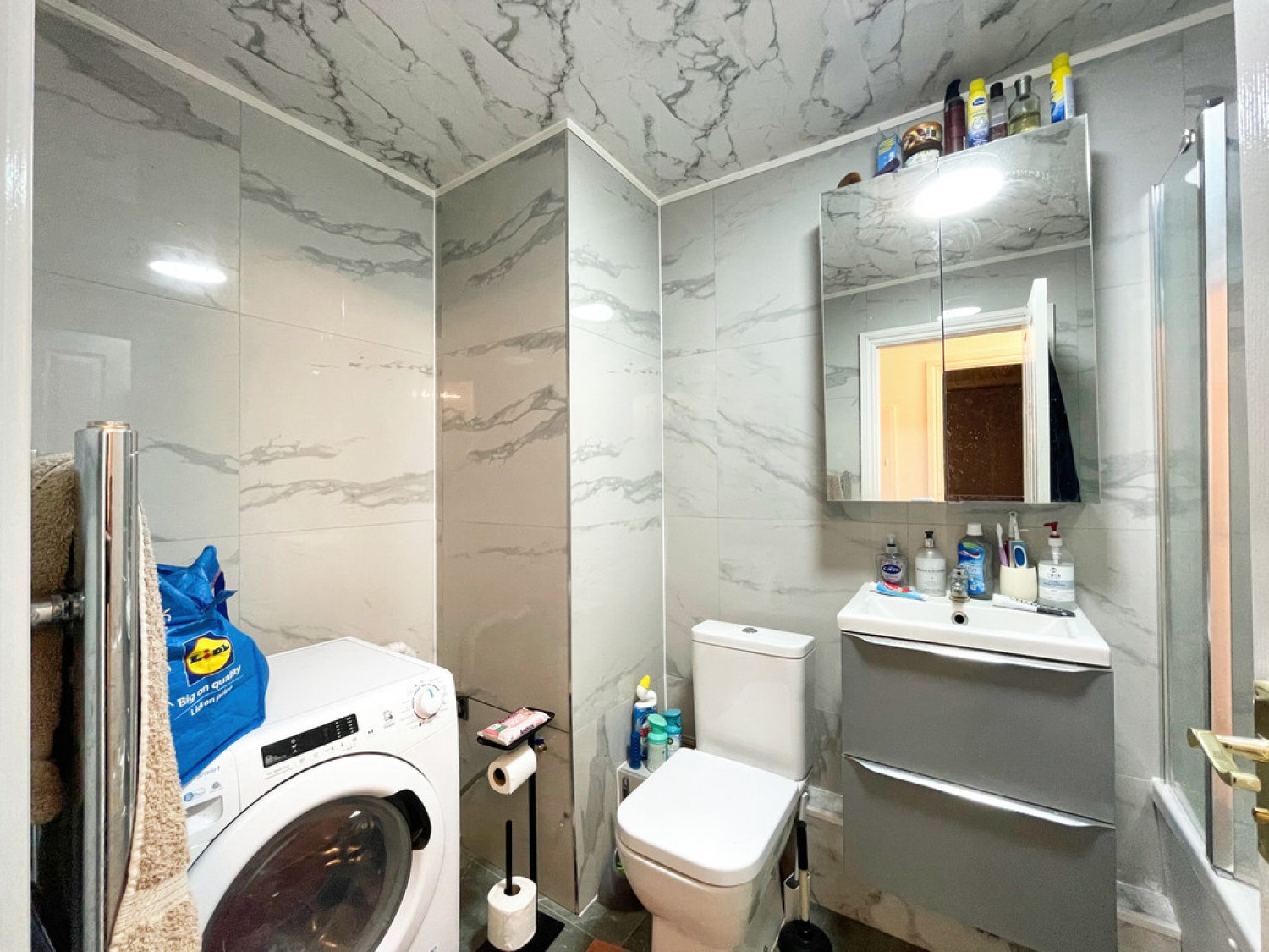 2 bedroom Flat in Bewley Court, Whittingham Avenue, Southend On Sea