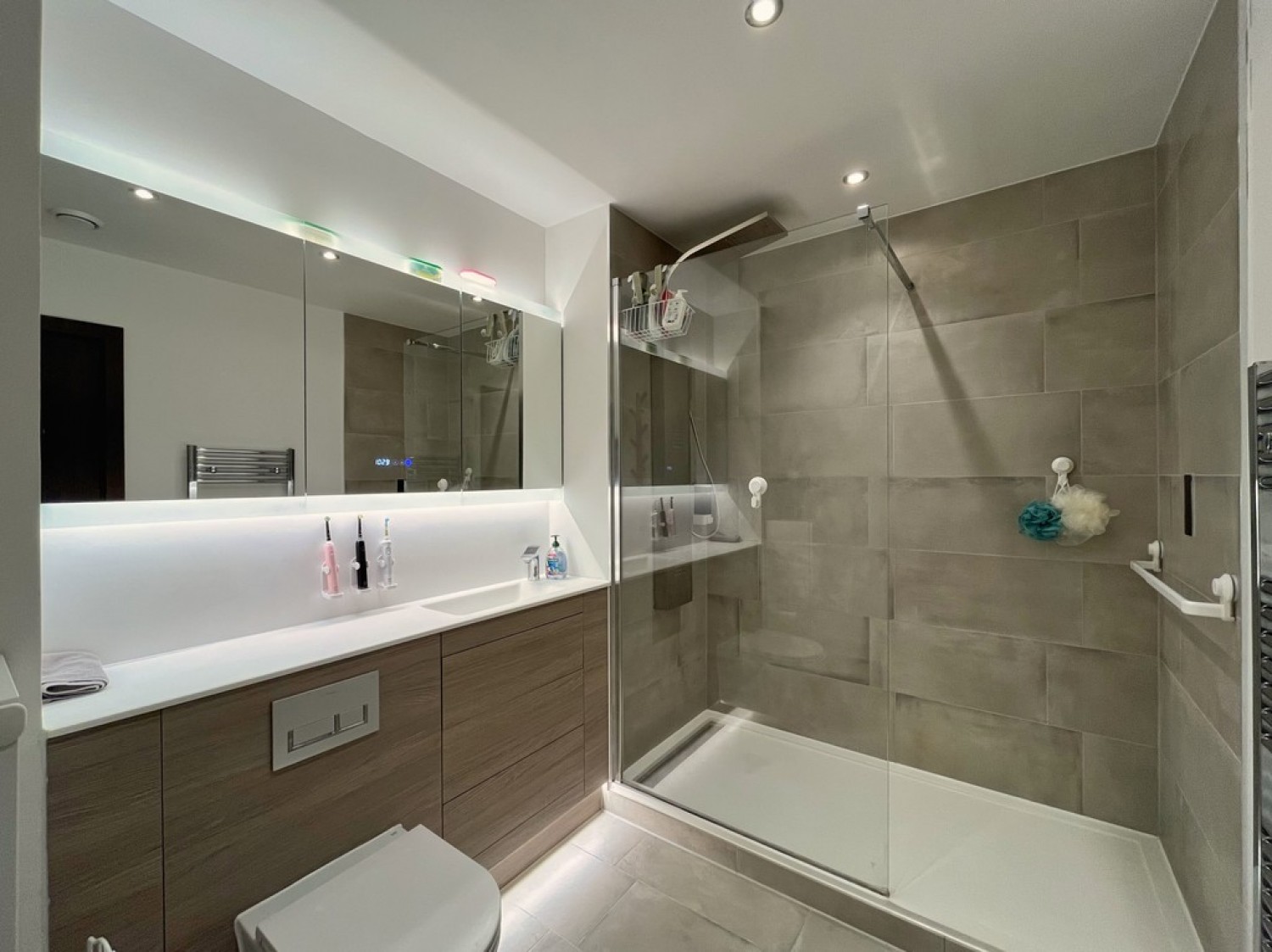 2 bedroom Flat for Sale 27 Victoria Avenue, Southend On Sea