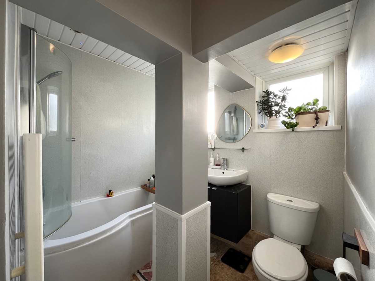 Bournemouth Park Road, Southend