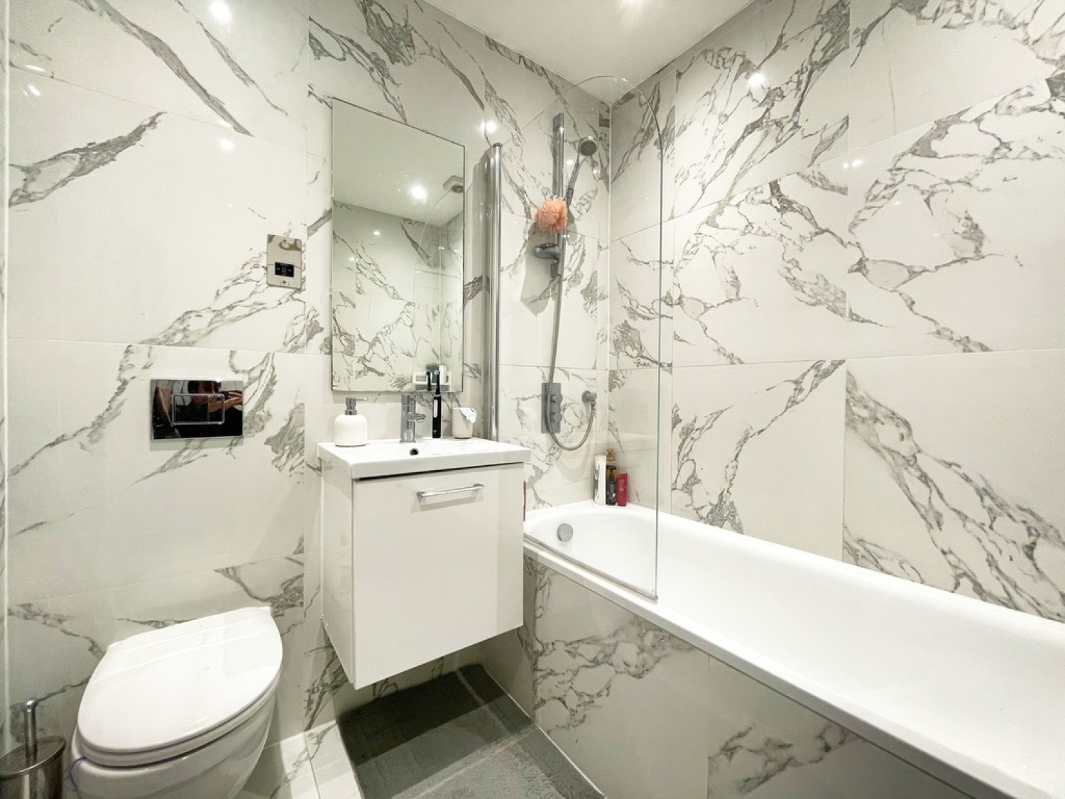 2 bedroom Flat in Southchurch Road, Southend On Sea