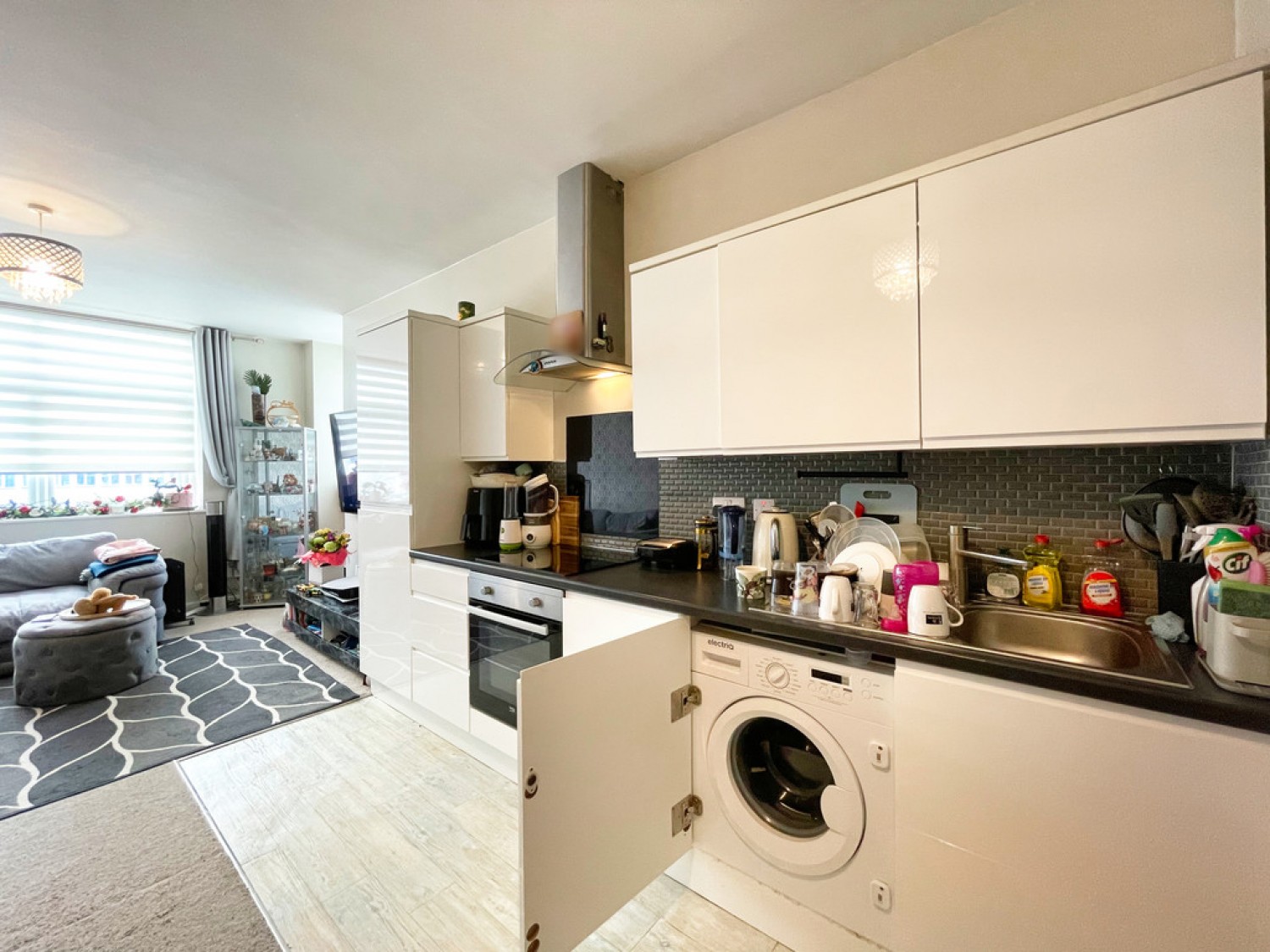 2 bedroom Flat for Sale The Pinnacle, Southend On Sea