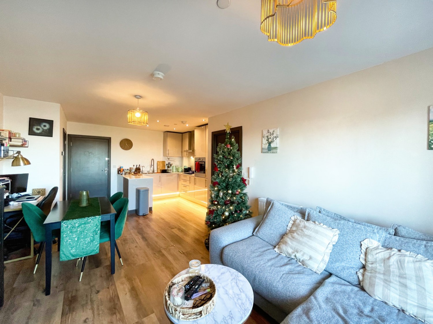 1 bedroom Flat in Victoria Avenue, Southend On Sea