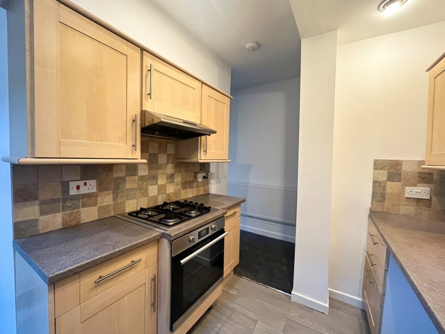 2 bedroom Flat for Letting Cossington Road, Westcliff On Sea