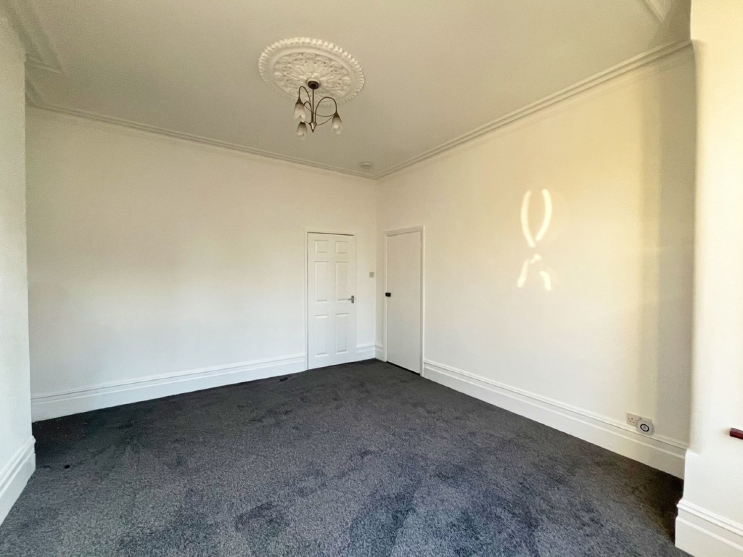 2 bedroom Flat for Letting Cossington Road, Westcliff On Sea
