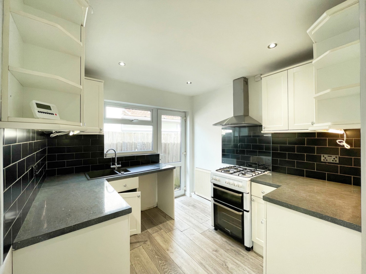 2 bedroom Bungalow for Sale Hobleythick Lane, Westcliff On Sea