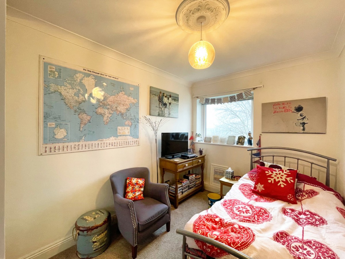 Waters Edge, Shorefield Road, Westcliff-on-sea