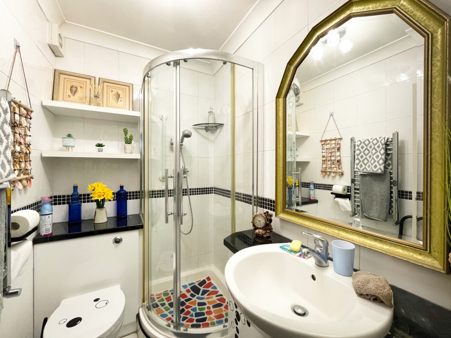 2 bedroom Flat in Waters Edge, Shorefield Road, Westcliff-on-sea