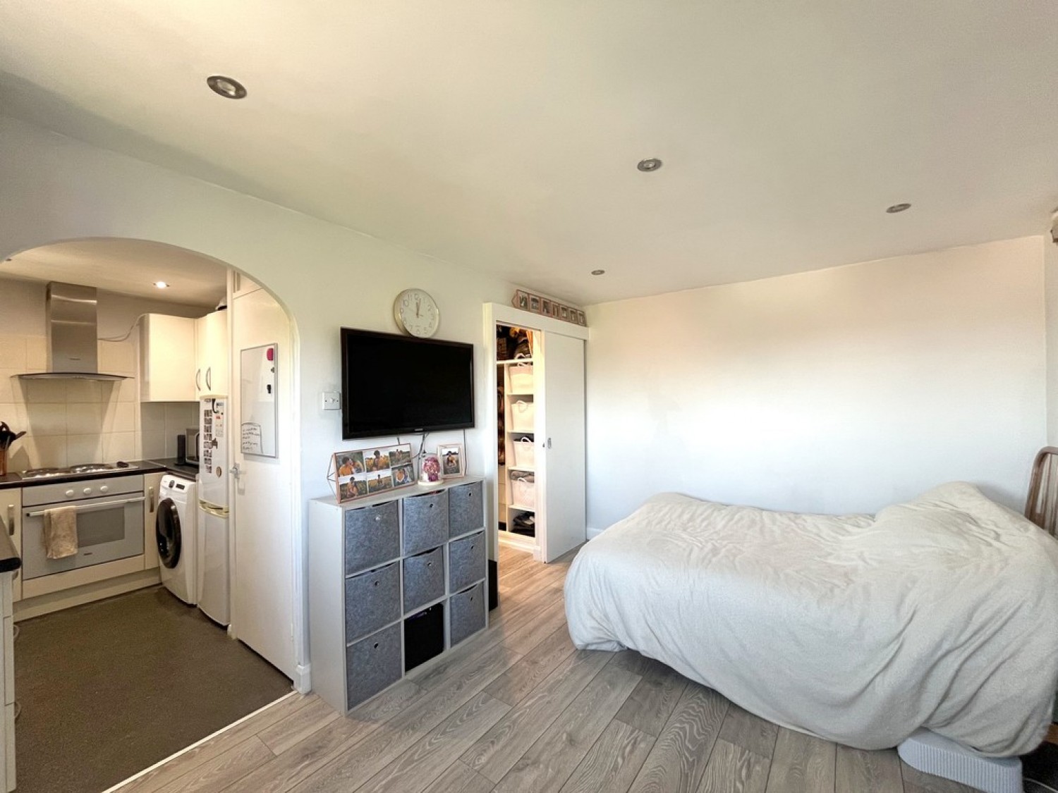 1 bedroom Flat for Sale Coniston, Southend On Sea