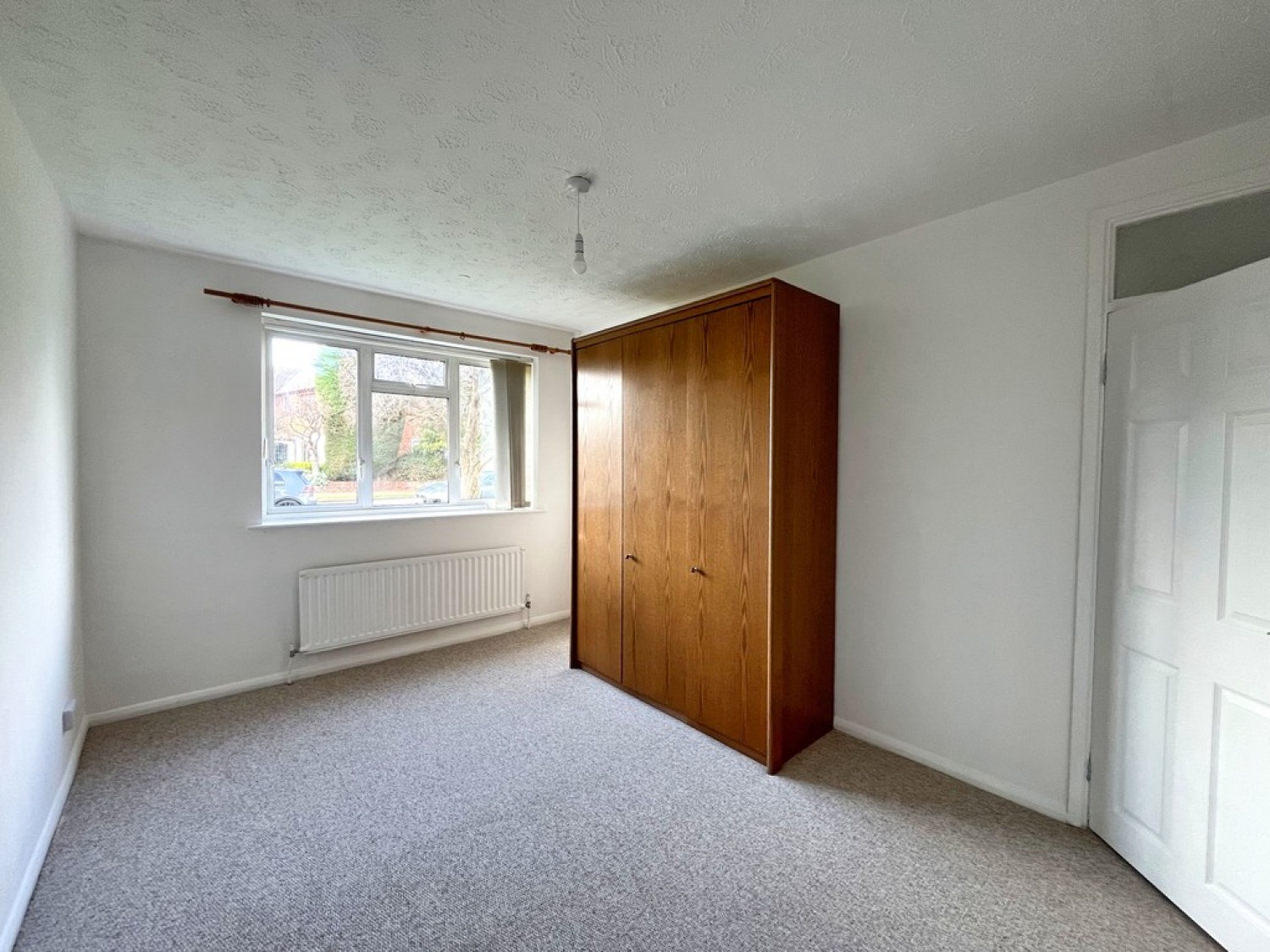 3 bedroom Flat for Letting Fairways, Wyatts Drive, Thorpe Bay