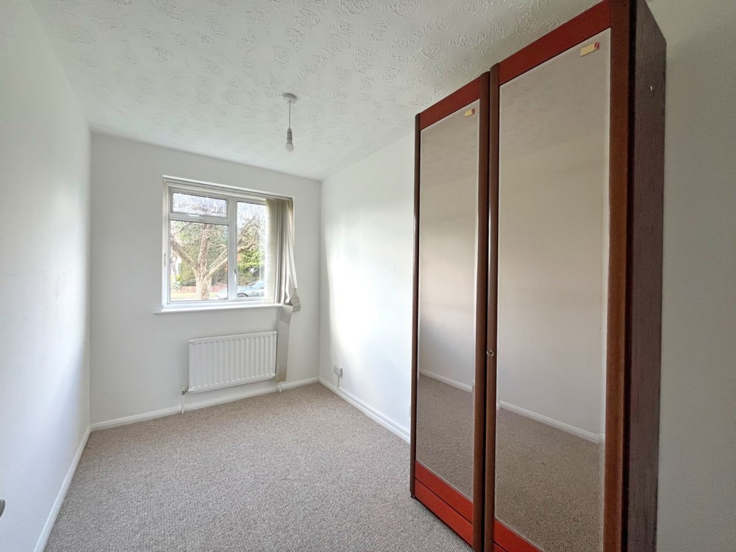 3 bedroom Flat for Letting Fairways, Wyatts Drive, Thorpe Bay