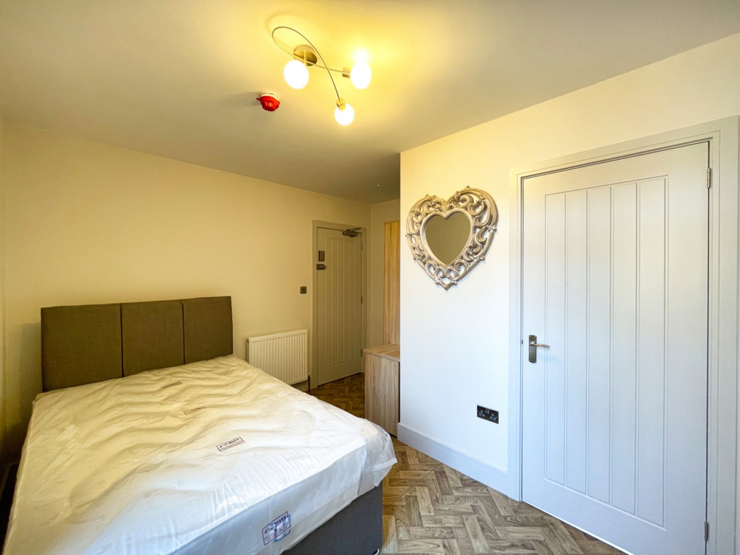 1 bedroom House of Multiple Occupation for Letting Ramuz Drive, Westcliff On Sea