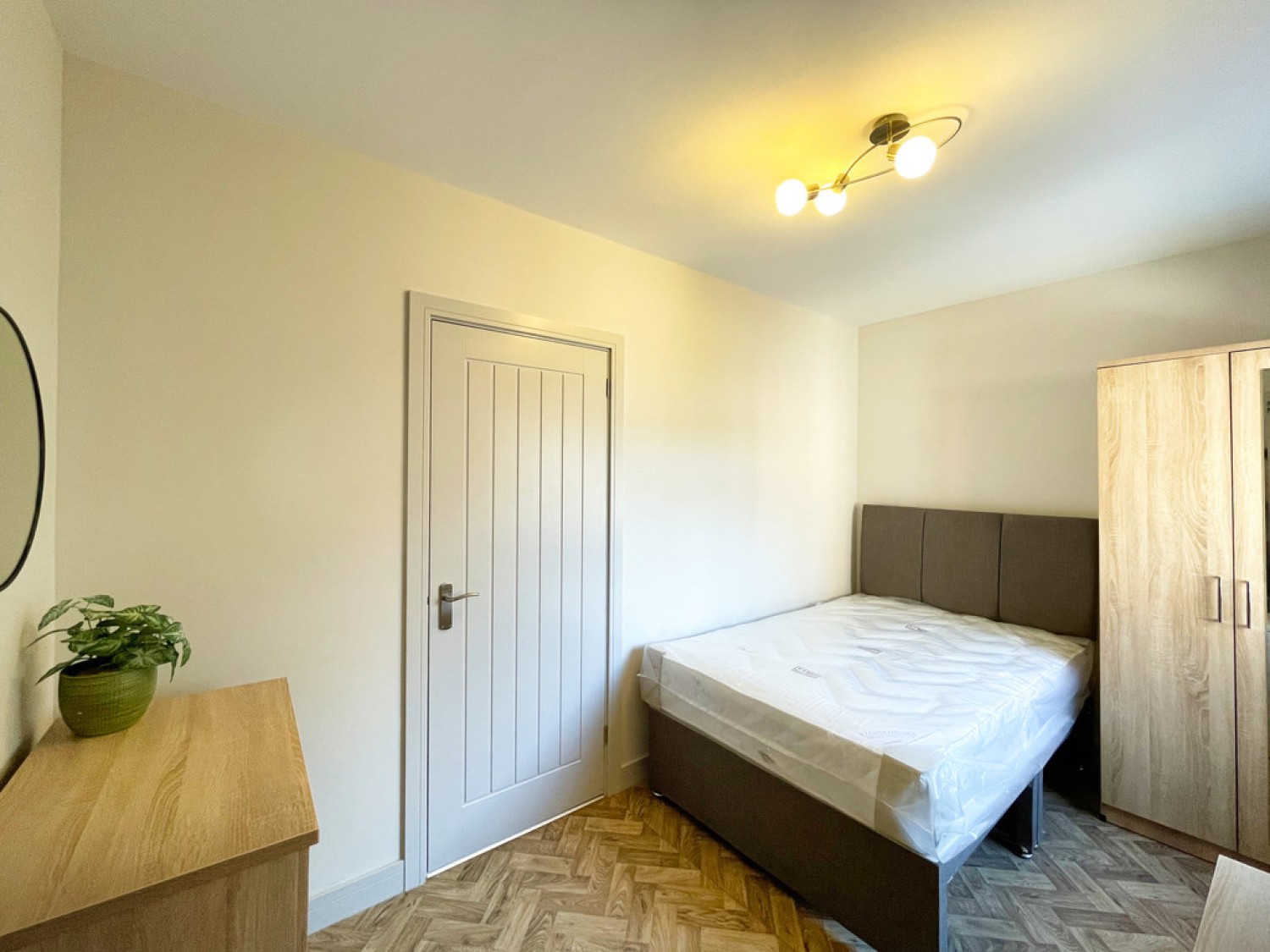 1 bedroom House of Multiple Occupation for Letting Ramuz Drive, Westcliff On Sea