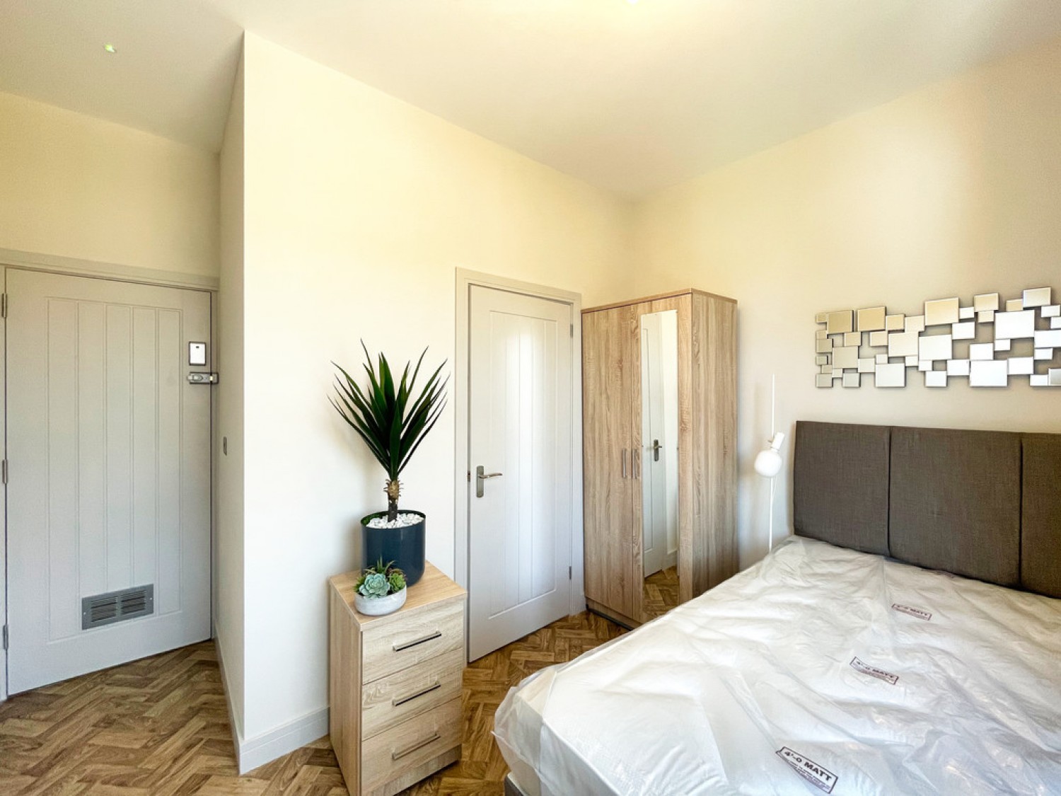 1 bedroom House of Multiple Occupation for Letting Ramuz Drive, Westcliff On Sea