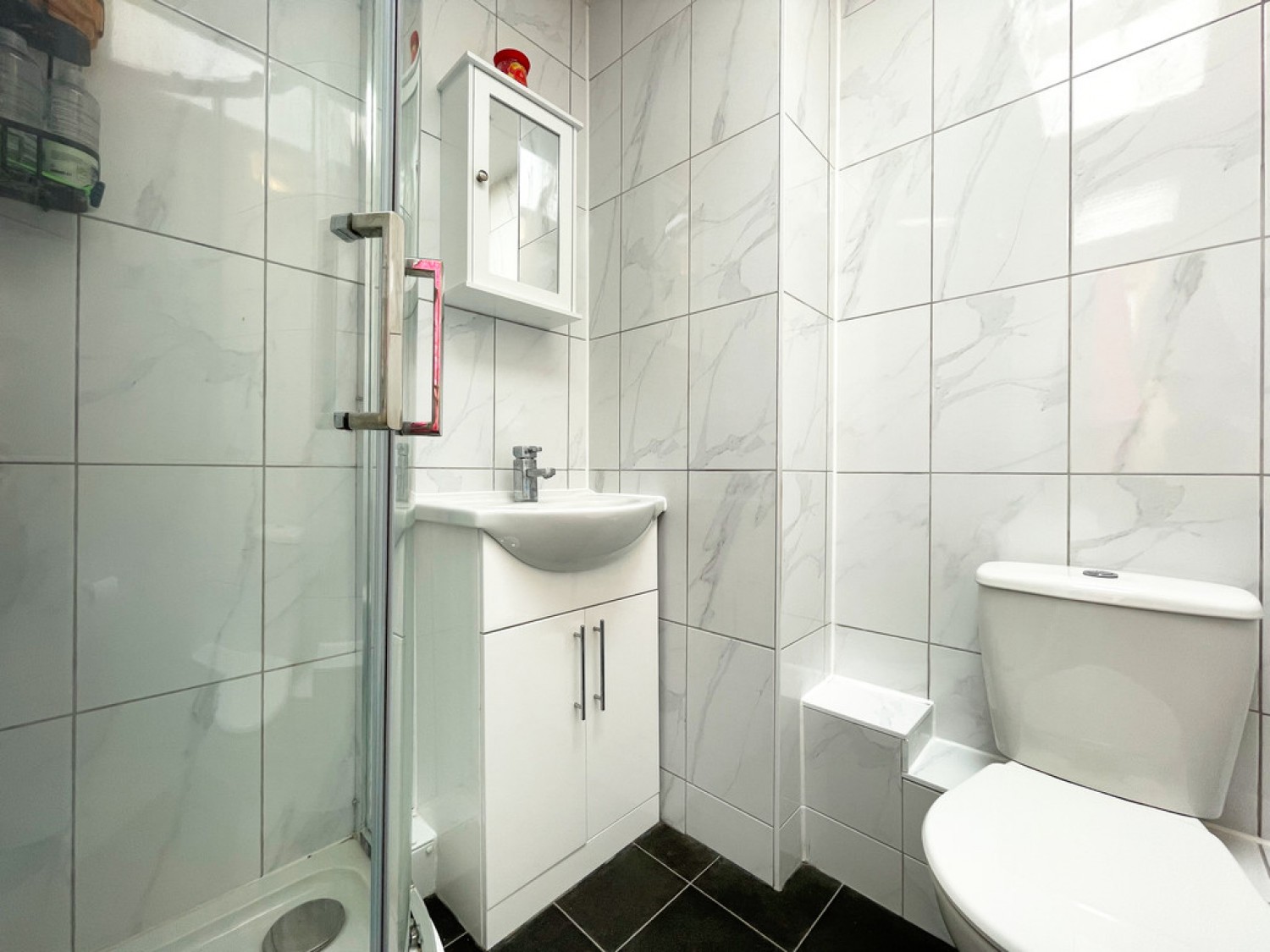 2 bedroom House for Sale Lincoln Chase, Southend On Sea