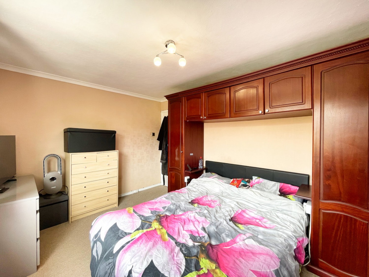 2 bedroom House for Sale Lincoln Chase, Southend On Sea