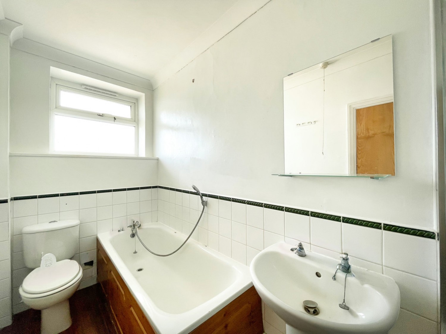 2 bedroom Flat for Sale Belgrave Mansions, Southend-On-Sea