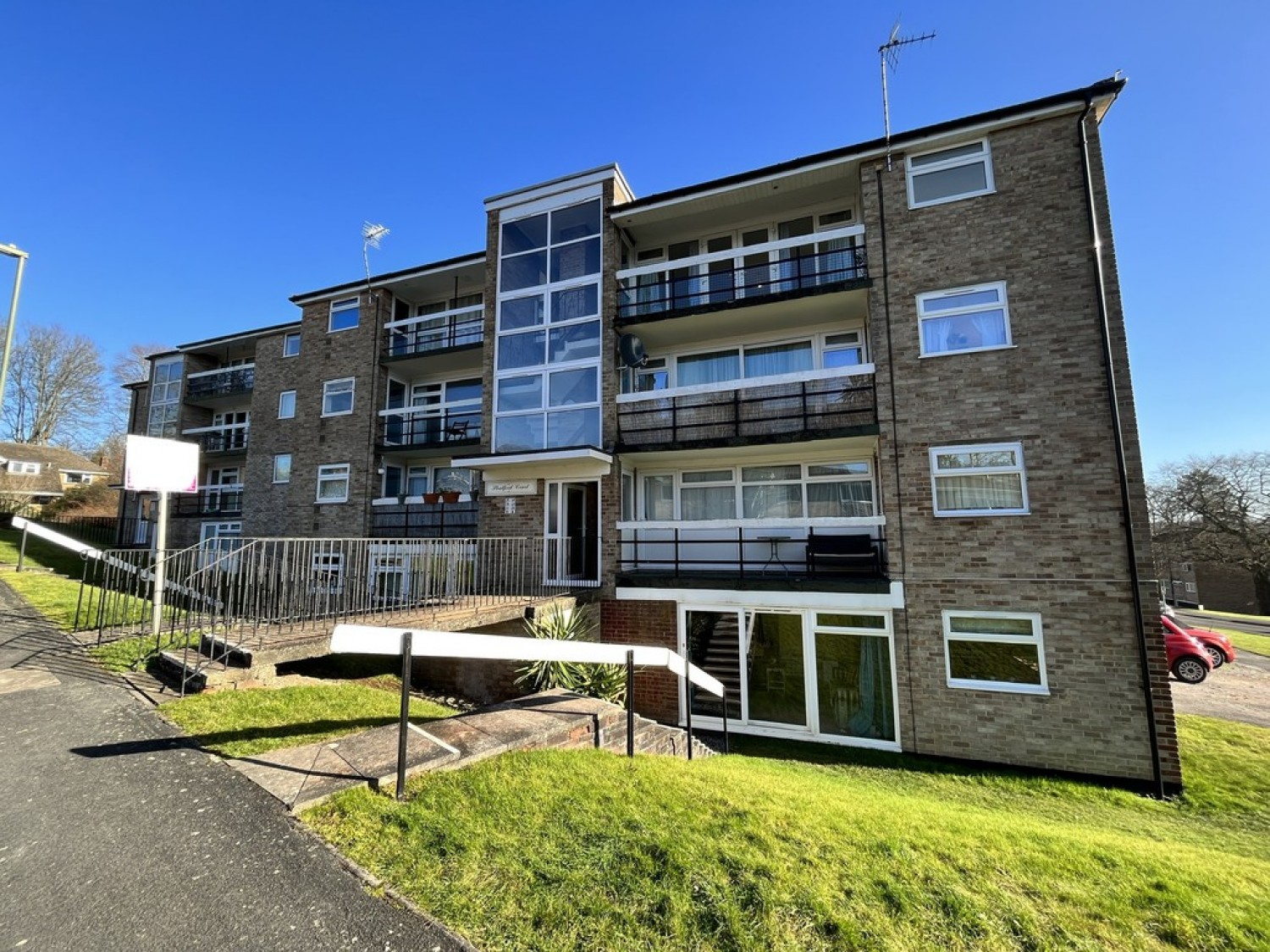 Stratford Court, Northlands Drive