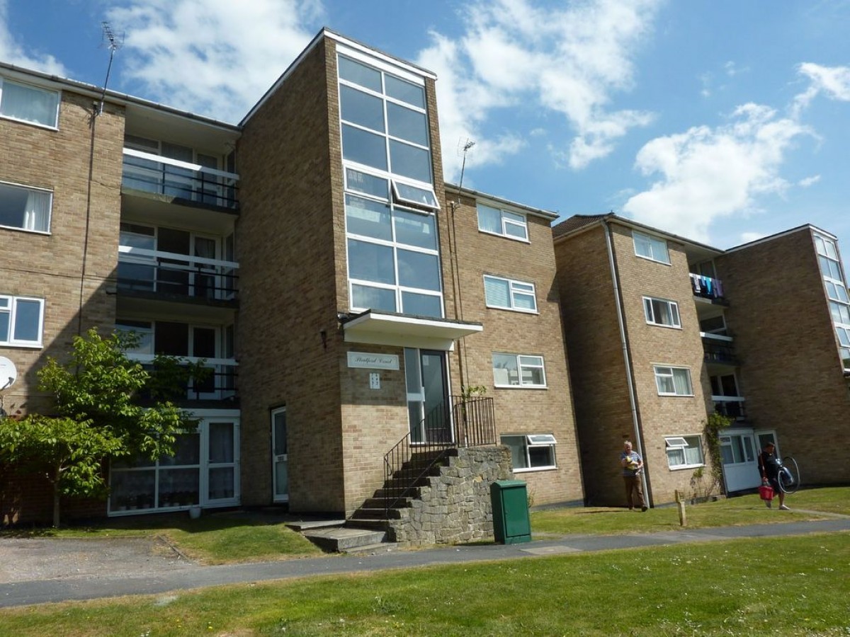 Stratford Court, Northlands Drive