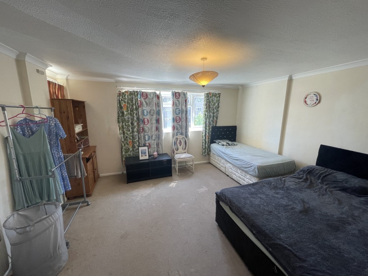 Stratford Court, Northlands Drive