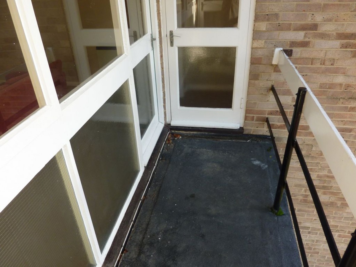 Stratford Court, Northlands Drive