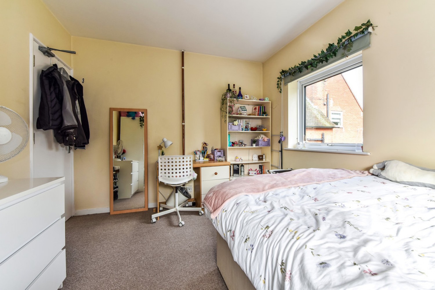 4 bedroom House in Kingsley Place, Winchester